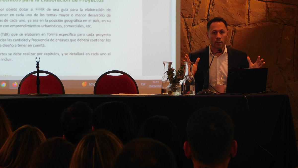 conferencia corvalan 01