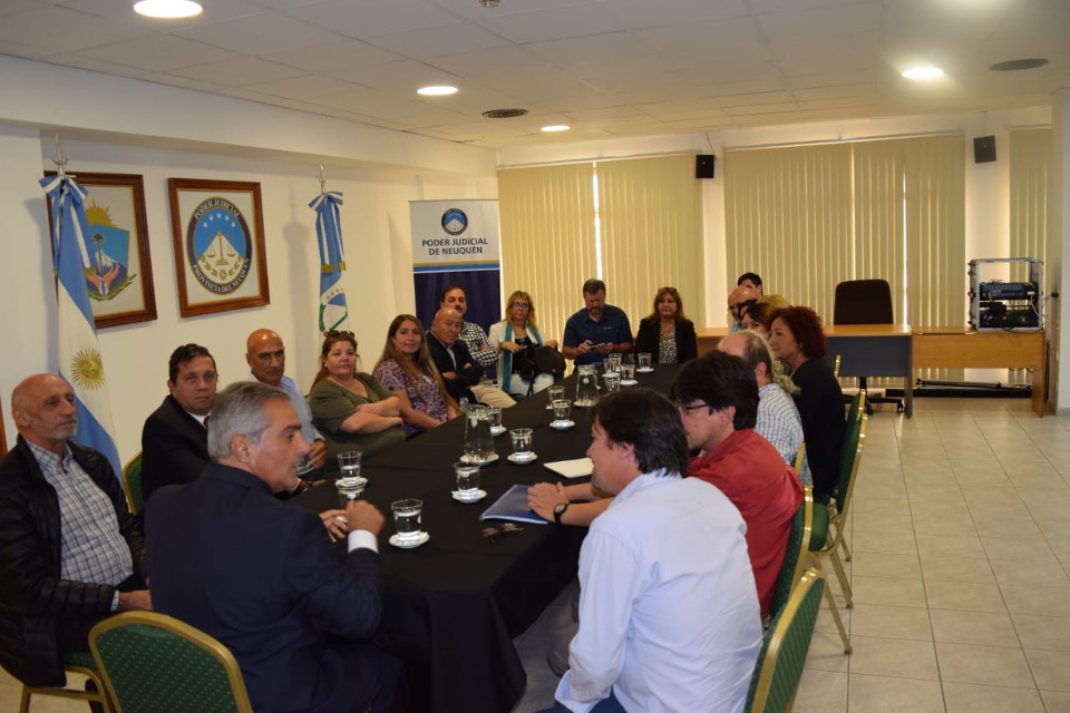 visita funcionarios uruguay sejun1