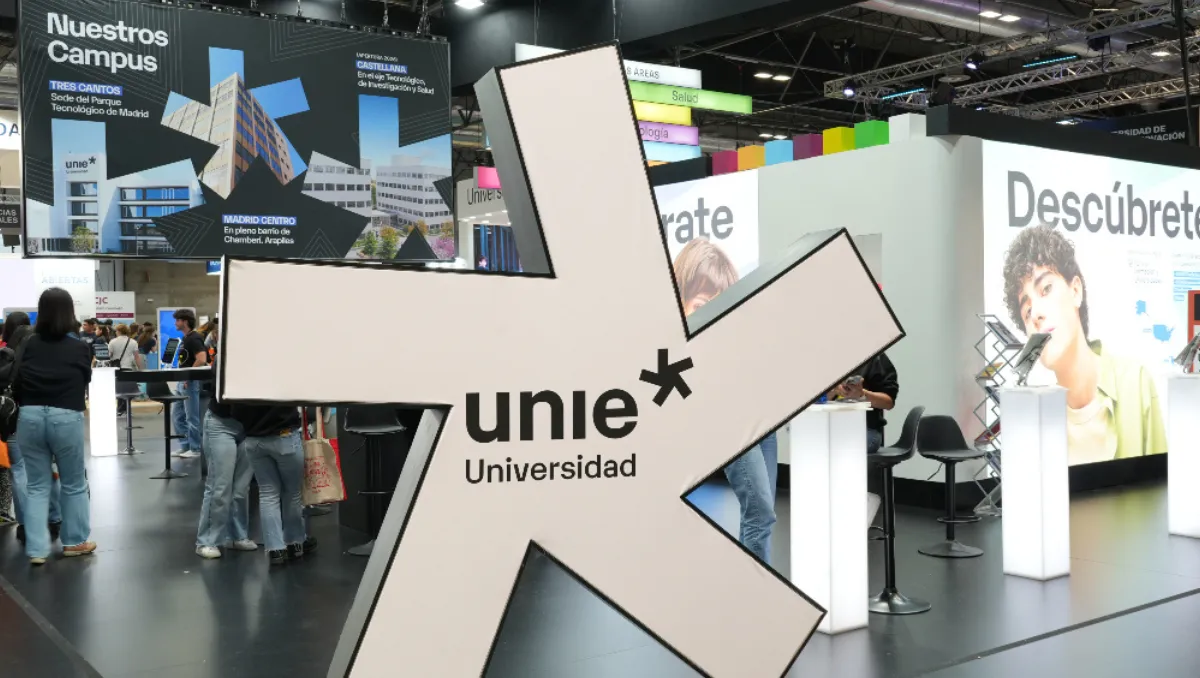 UNIE Universidad 1200