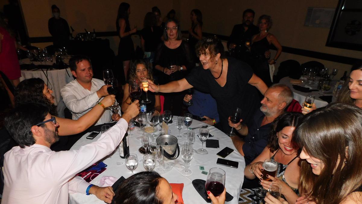 brindis cena camaraderia (1)